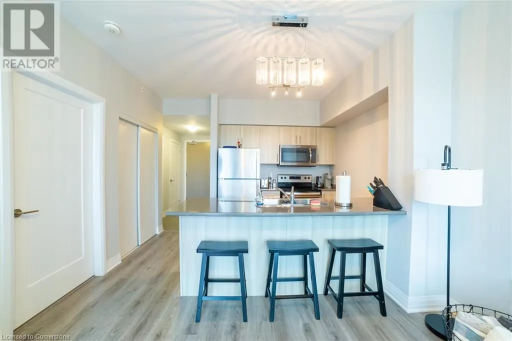 10 CONCORD Place Unit# 201, #201