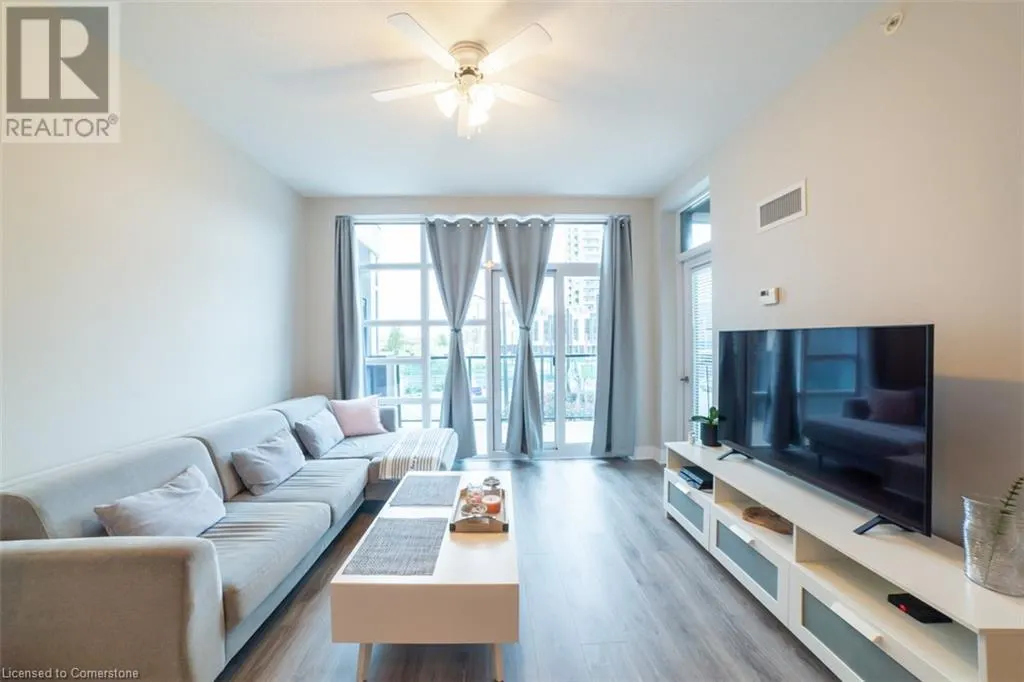 10 CONCORD Place Unit# 201, #201