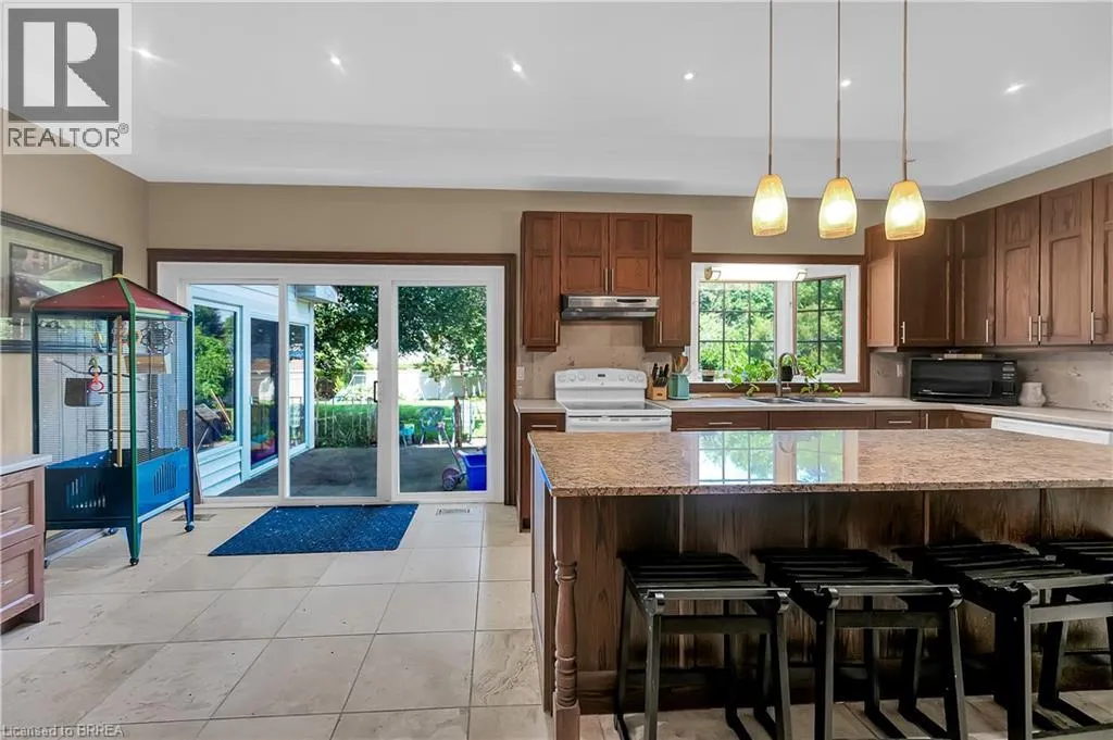 10 FIELDSTONE Circle