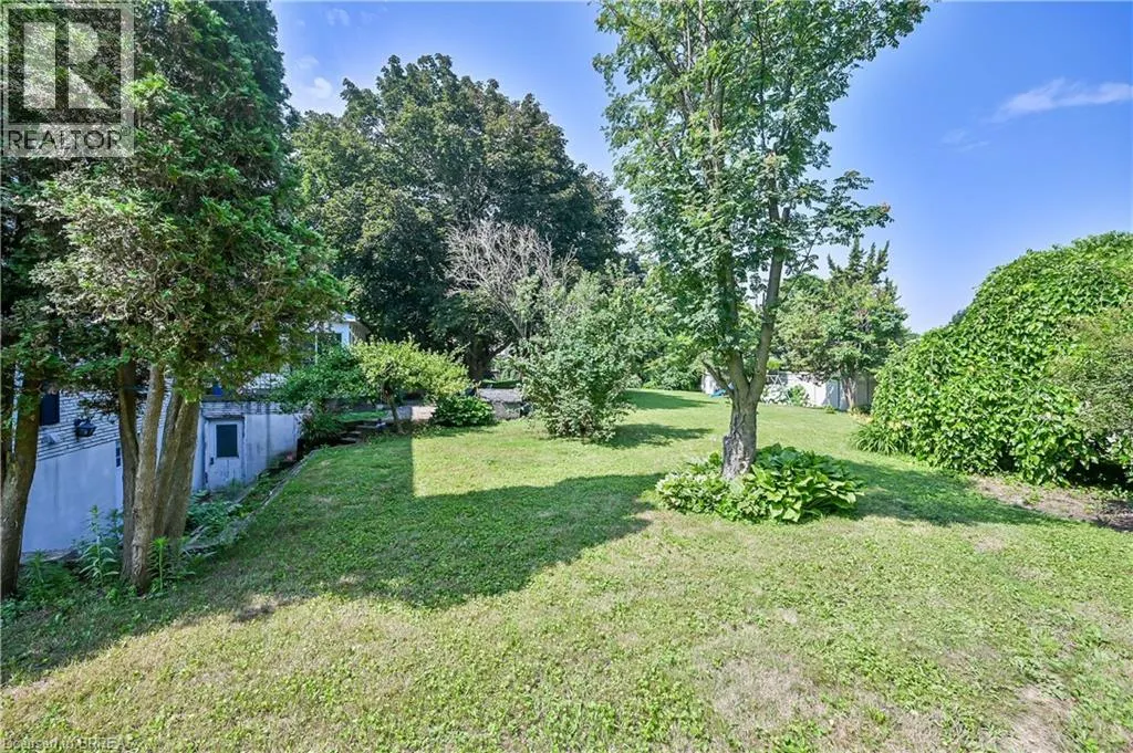 10 FIELDSTONE Circle