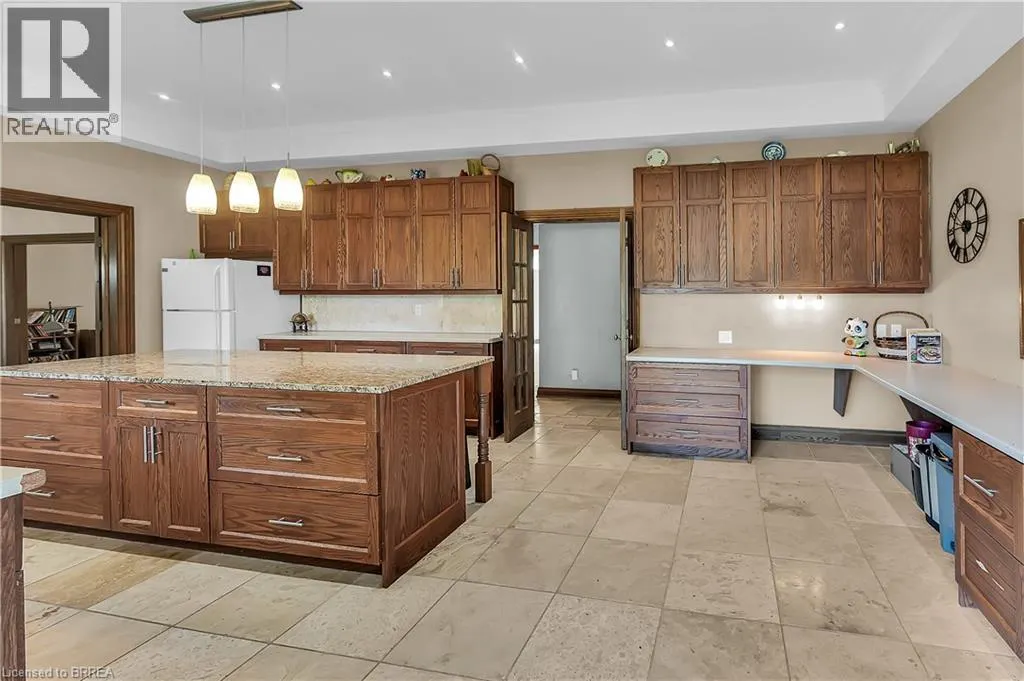 10 FIELDSTONE Circle