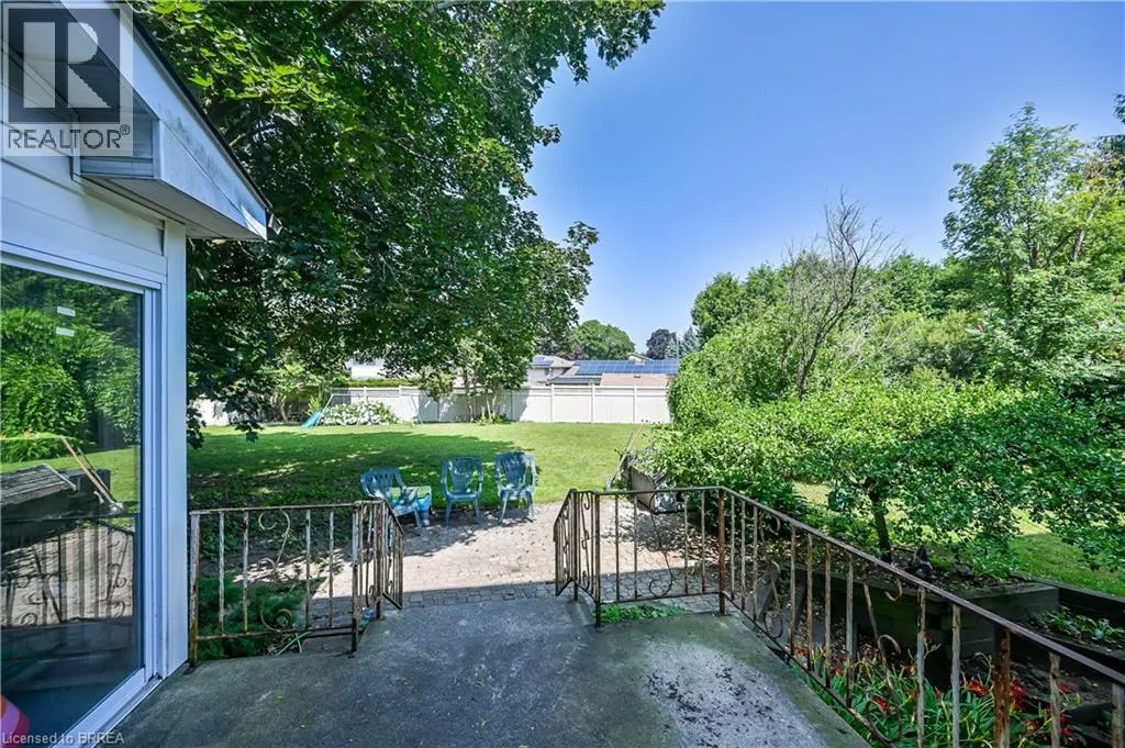 10 FIELDSTONE Circle