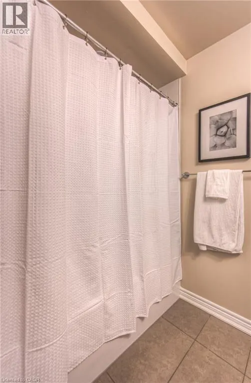 215 DUNDAS Street E Unit# 38, #38