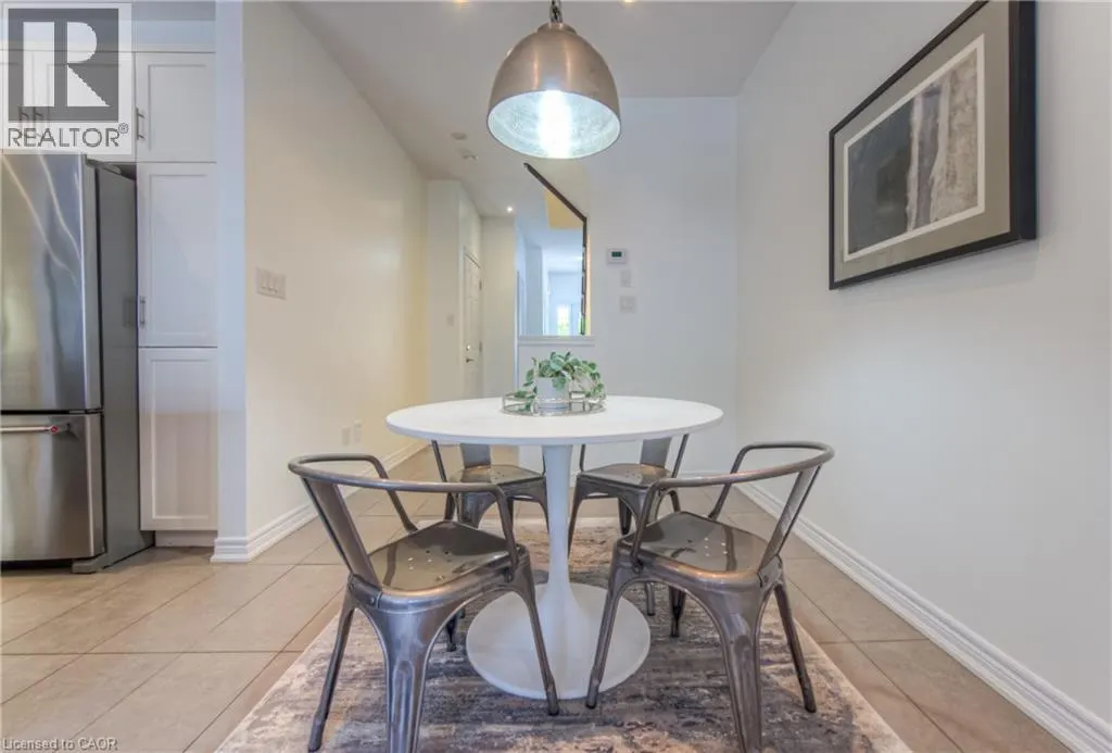 215 DUNDAS Street E Unit# 38, #38