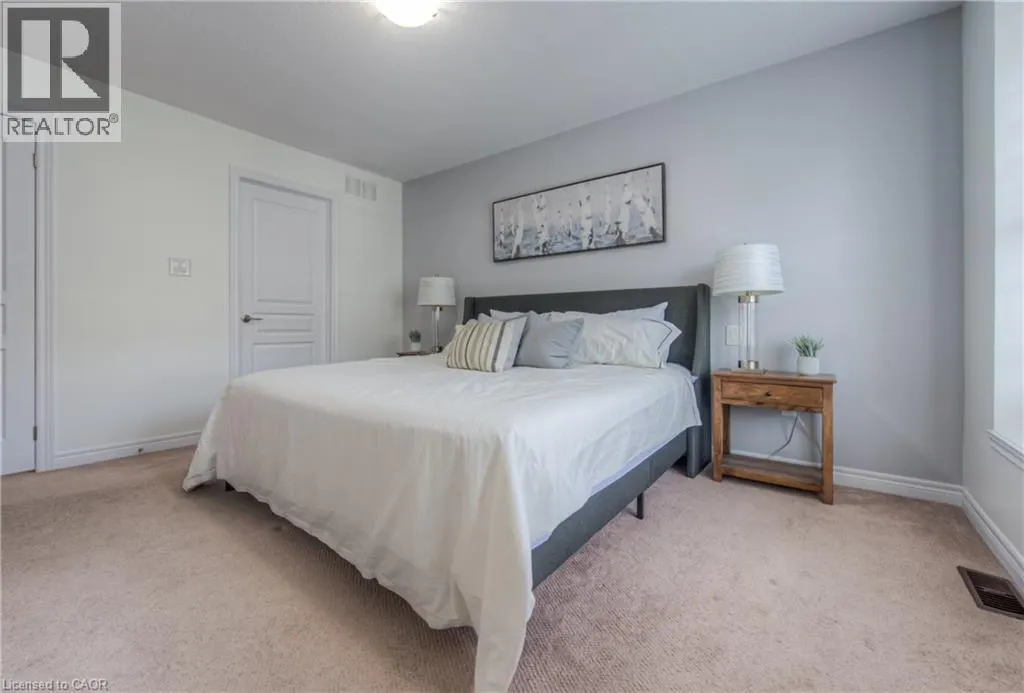 215 DUNDAS Street E Unit# 38, #38