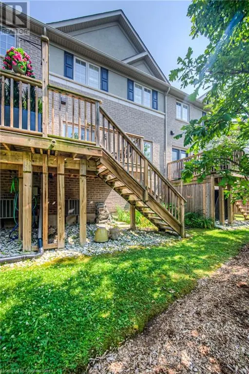 215 DUNDAS Street E Unit# 38, #38