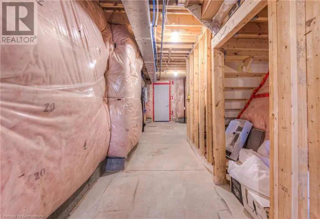 215 DUNDAS Street E Unit# 38, #38