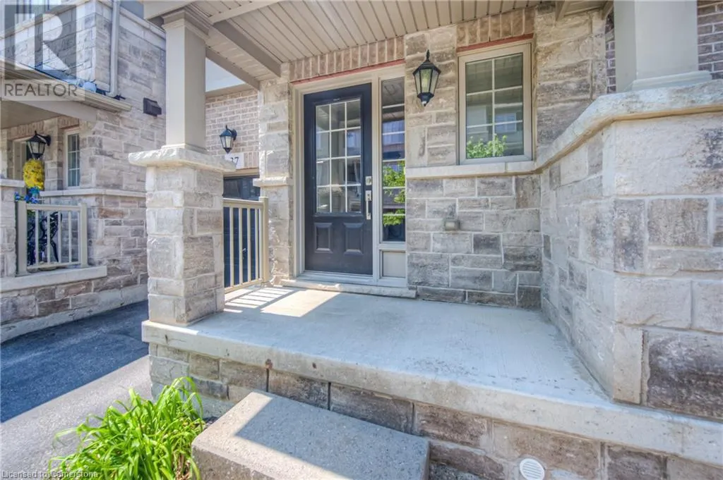 215 DUNDAS Street E Unit# 38, #38