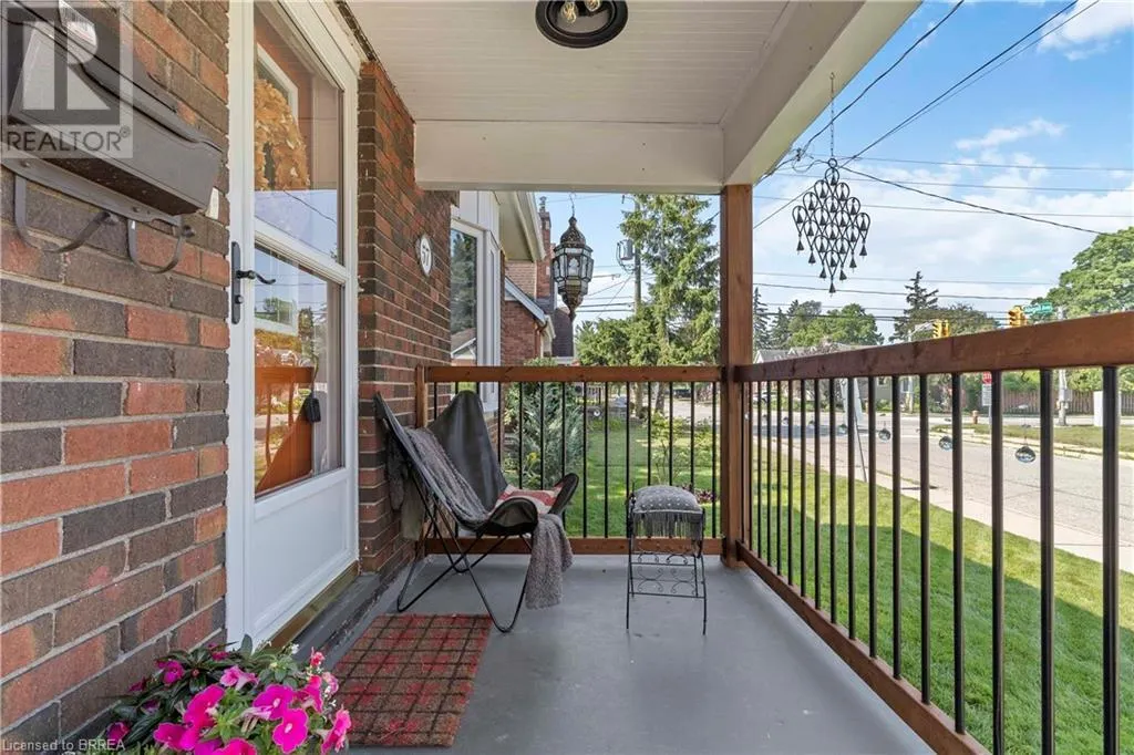 57 ABIGAIL Avenue