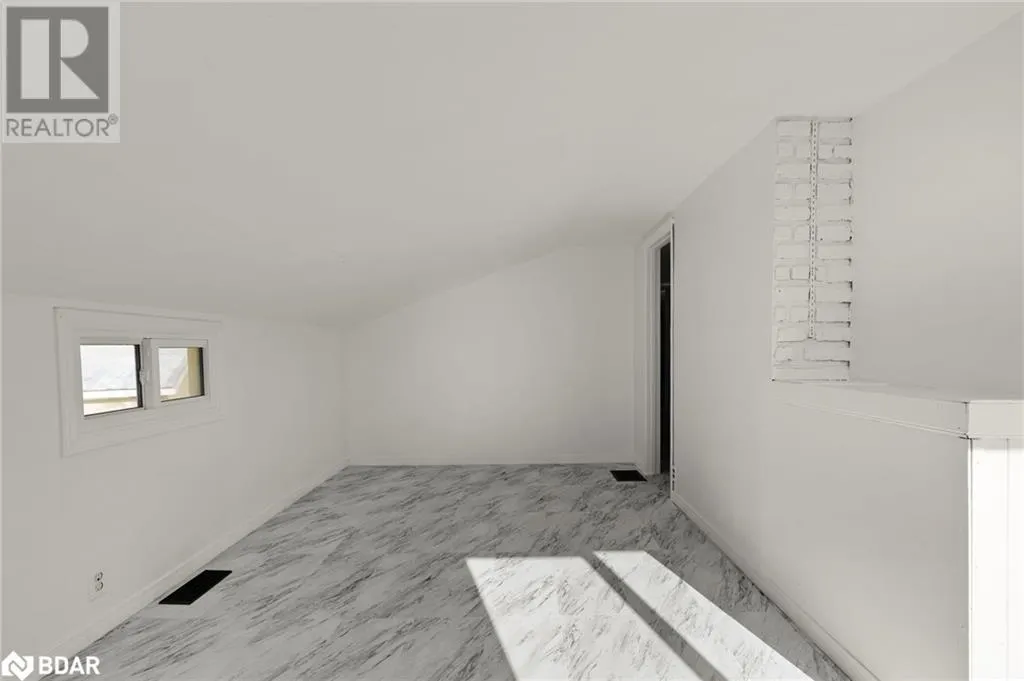 3 COURTLAND Street