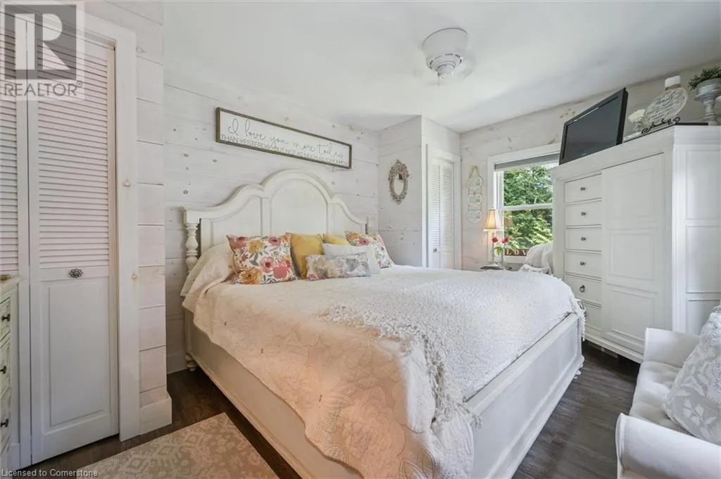 516 FIFTH Street N