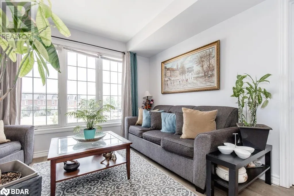 246 PENETANGUISHENE RD Unit# 6, #6