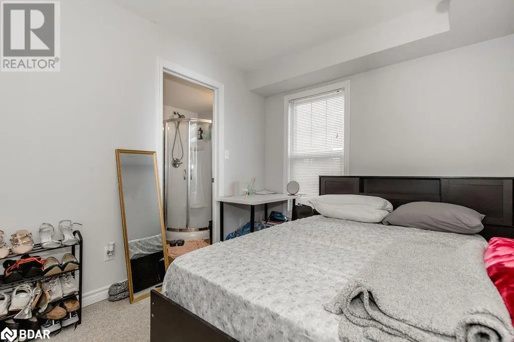 246 PENETANGUISHENE RD Unit# 6, #6