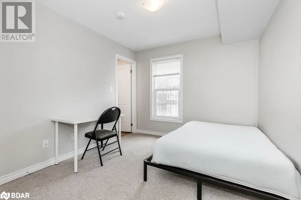 246 PENETANGUISHENE RD Unit# 6, #6