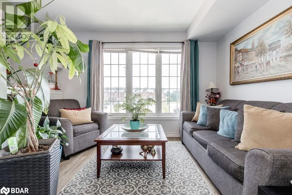 246 PENETANGUISHENE RD Unit# 6, #6
