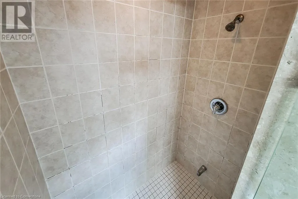 128 MONTREAL Circle