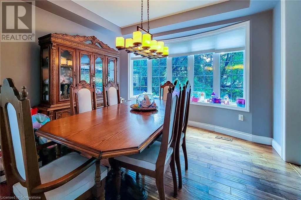 128 MONTREAL Circle