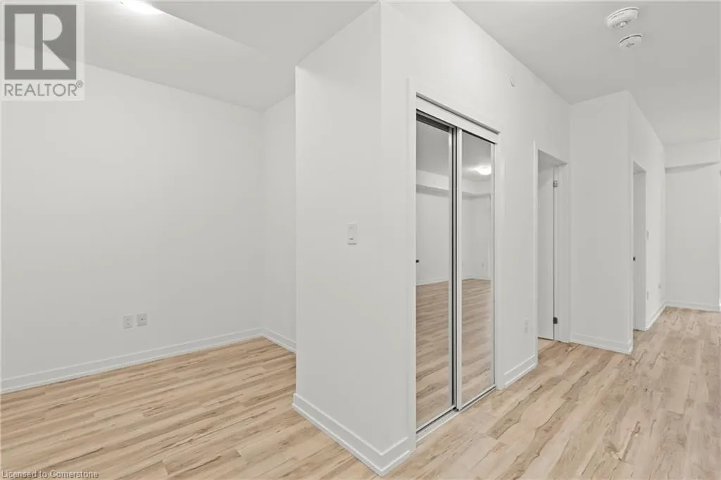450 DUNDAS Street E Unit# 219, #219