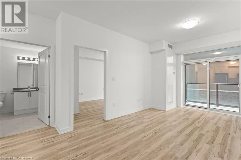 450 DUNDAS Street E Unit# 219, #219