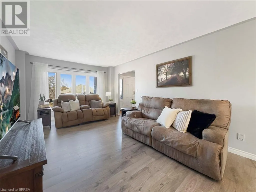 30 LINGWOOD Drive