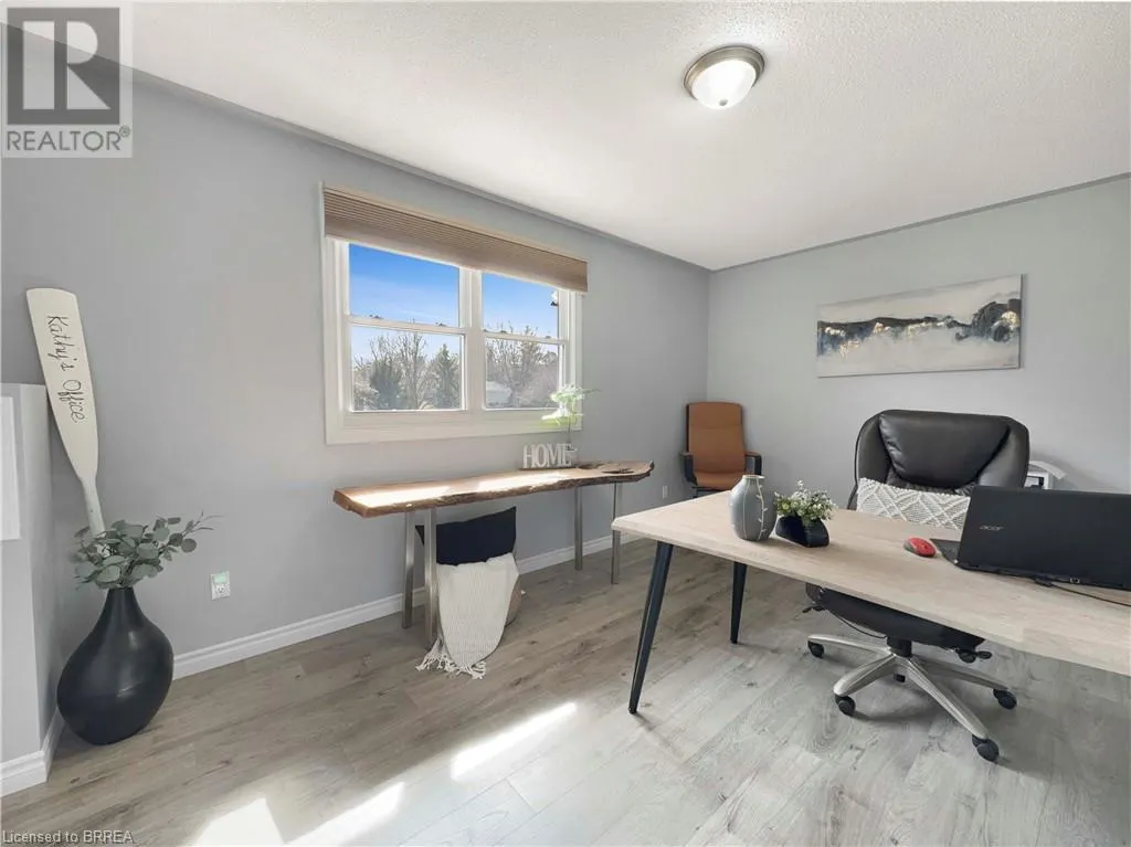 30 LINGWOOD Drive