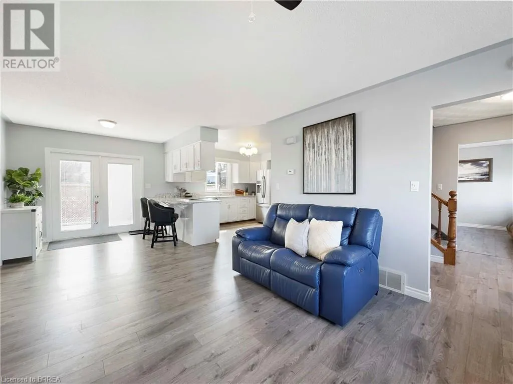 30 LINGWOOD Drive