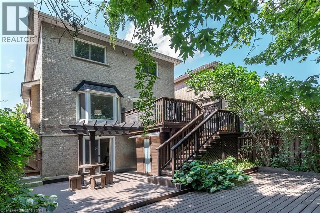 3770 FOREST BLUFF Crescent