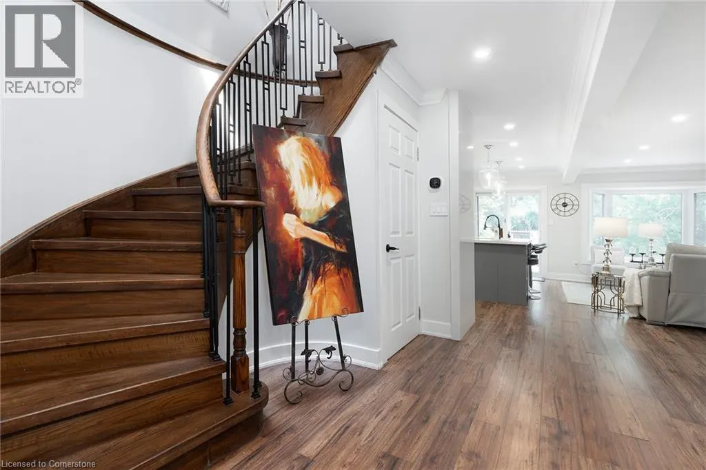 3770 FOREST BLUFF Crescent
