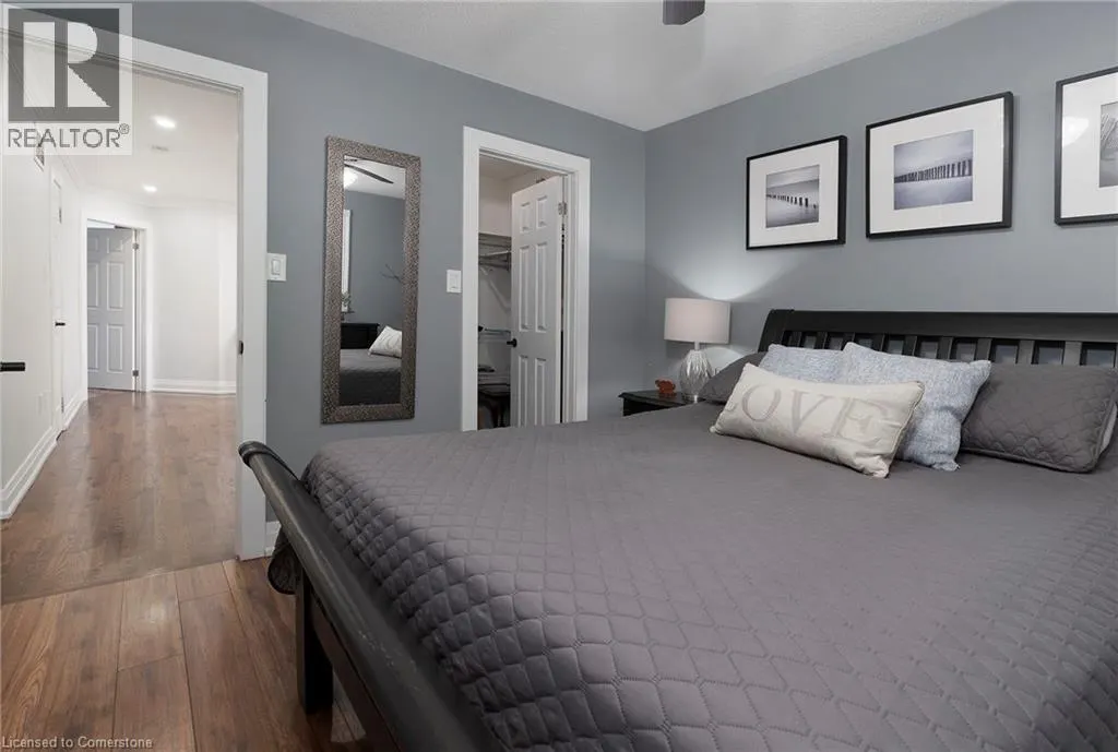 3770 FOREST BLUFF Crescent