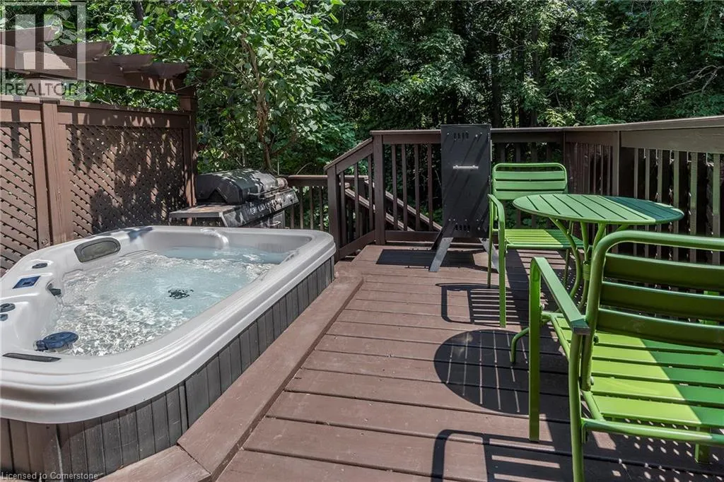 3770 FOREST BLUFF Crescent