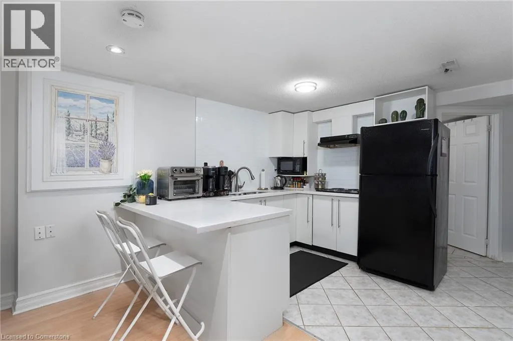 3770 FOREST BLUFF Crescent