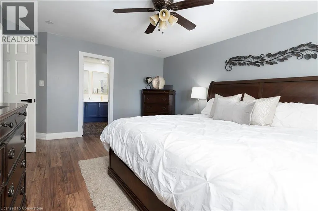 3770 FOREST BLUFF Crescent