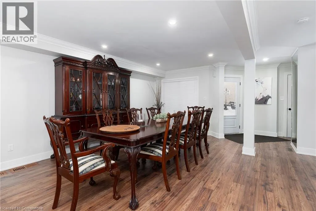3770 FOREST BLUFF Crescent