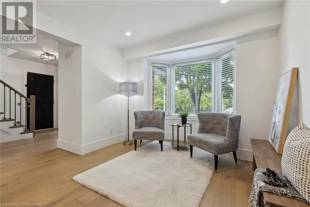 77 IMPERIAL Road N