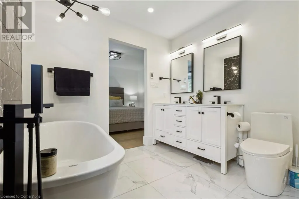 77 IMPERIAL Road N