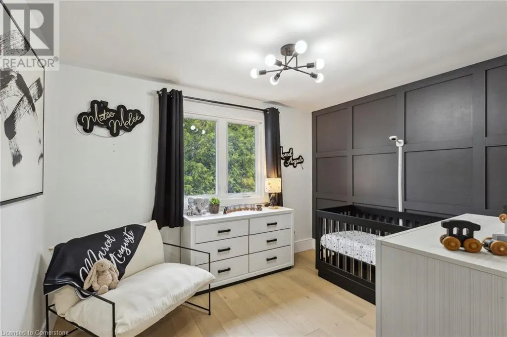 77 IMPERIAL Road N