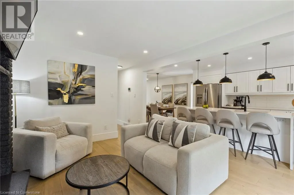 77 IMPERIAL Road N