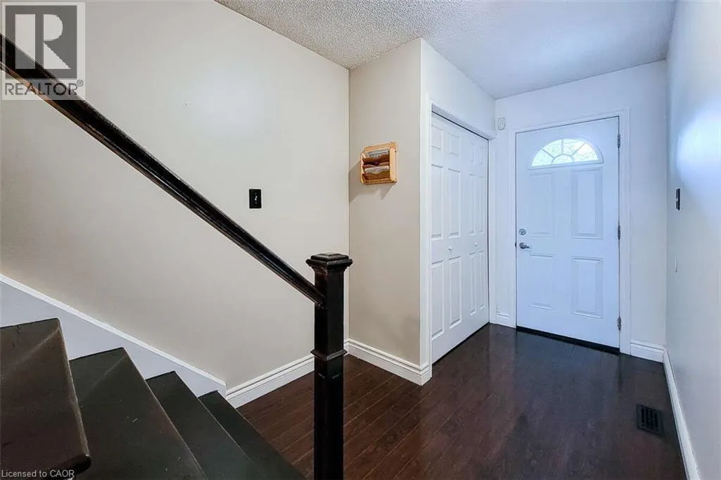 339 MACINTOSH Drive