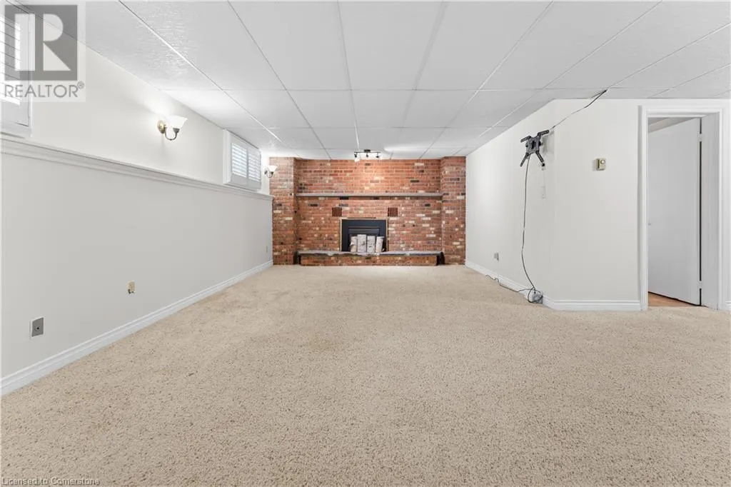121 TOLLGATE Road