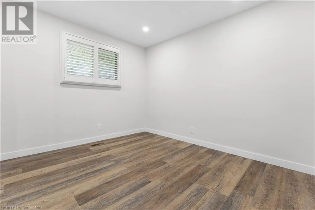 121 TOLLGATE Road