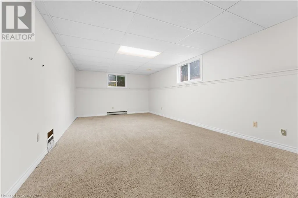 121 TOLLGATE Road