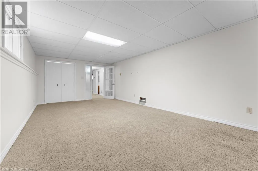 121 TOLLGATE Road