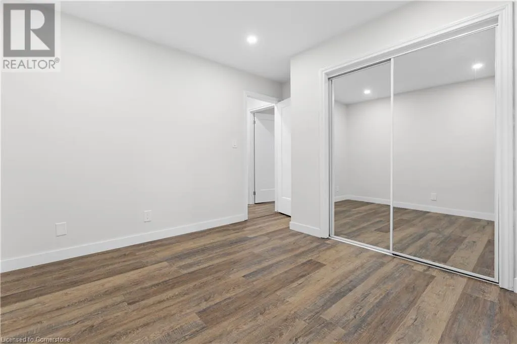 121 TOLLGATE Road