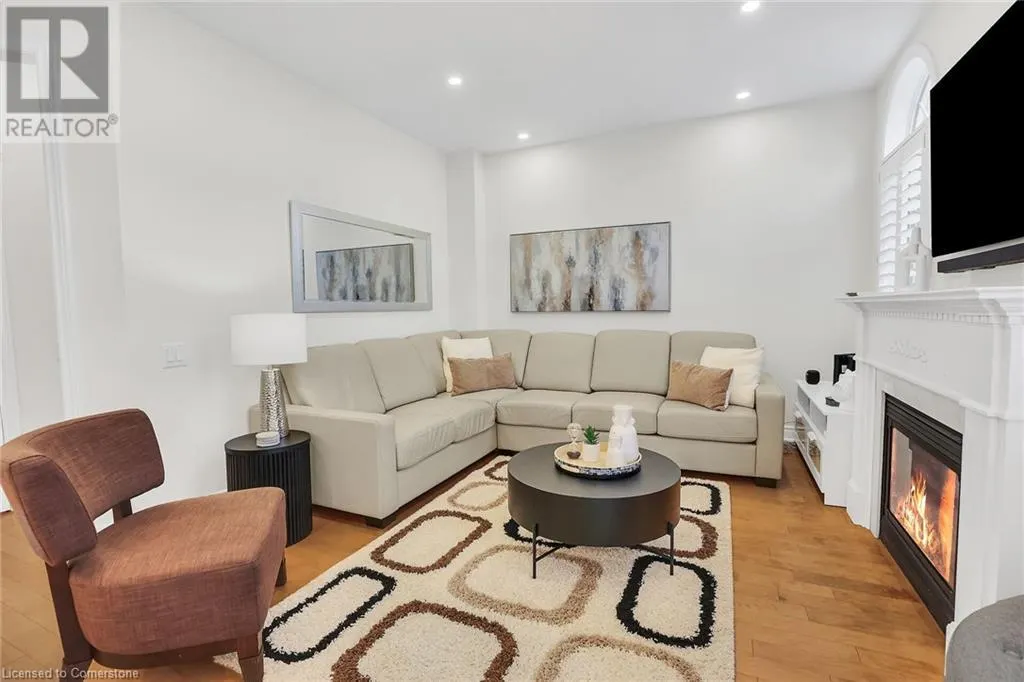 3323 WHILABOUT Terrace