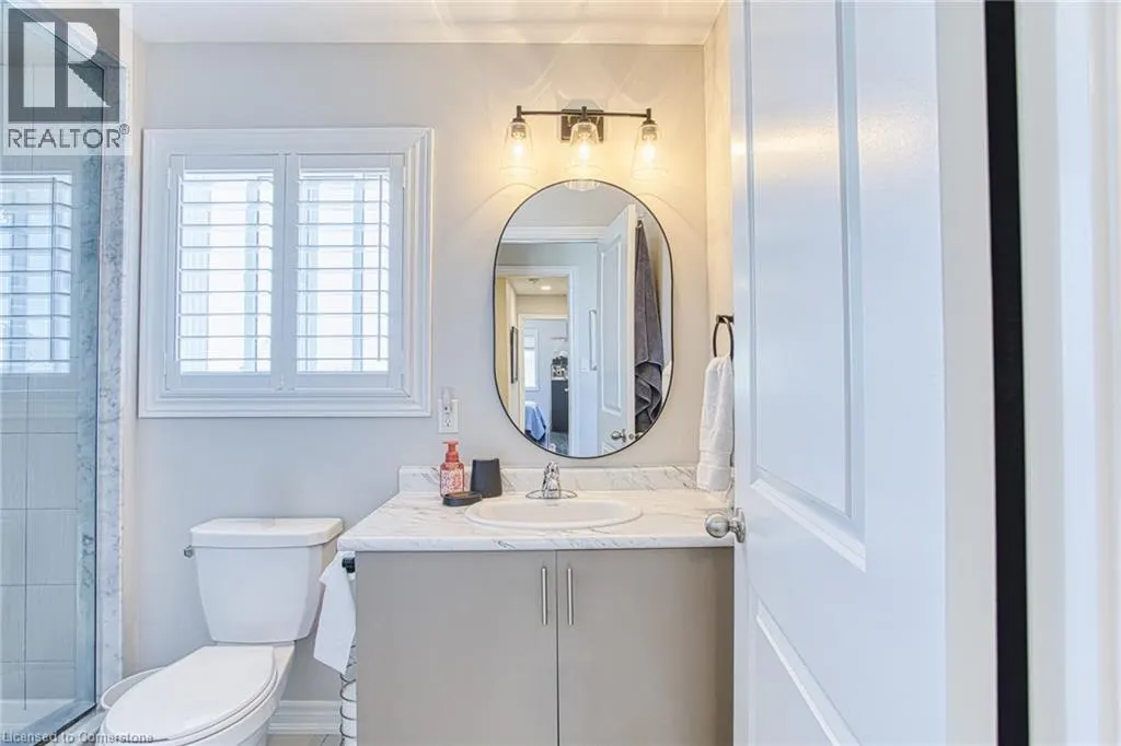 42 PINOT Crescent