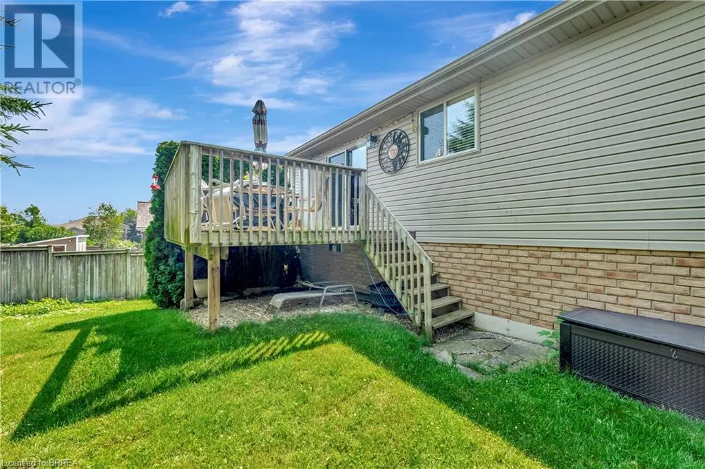 33 MANSFIELD Drive