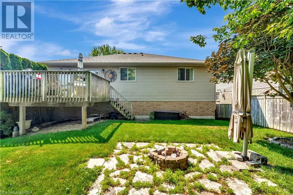 33 MANSFIELD Drive