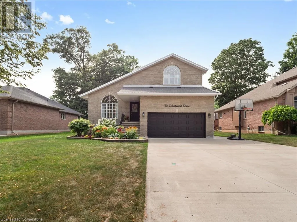 10 WESTWOOD Drive