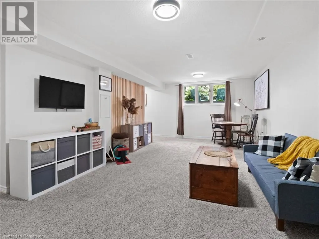 10 WESTWOOD Drive