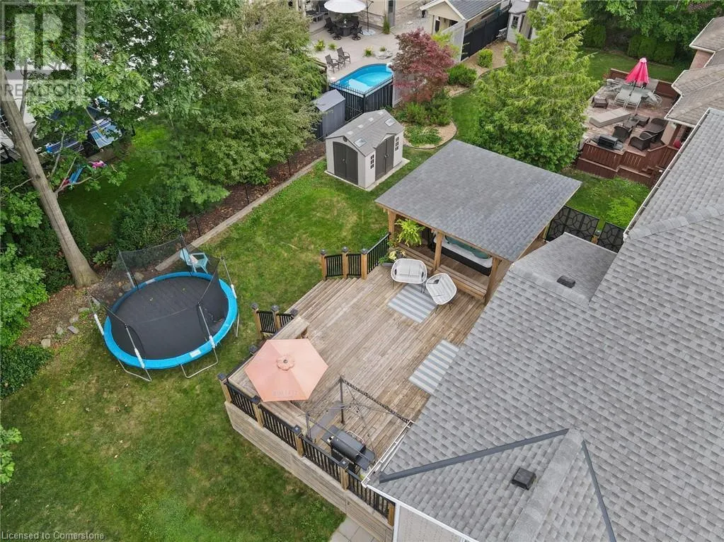 10 WESTWOOD Drive